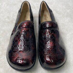 Alegria #KEL-7625 Women's Red Black Keli Burgundy Patent Leather Clogs Size 42